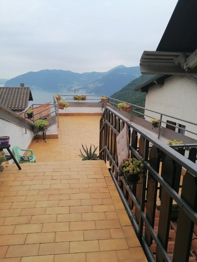 Casa Vacanze 'La Piazza' Villa Zone Екстериор снимка