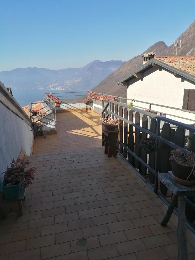 Casa Vacanze 'La Piazza' Villa Zone Екстериор снимка