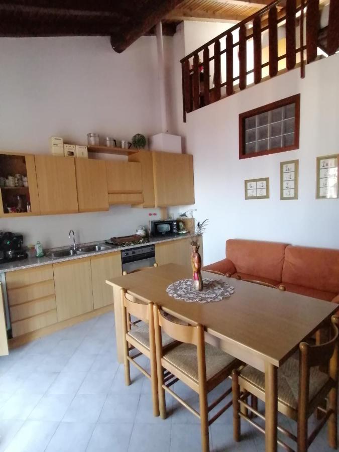 Casa Vacanze 'La Piazza' Villa Zone Екстериор снимка