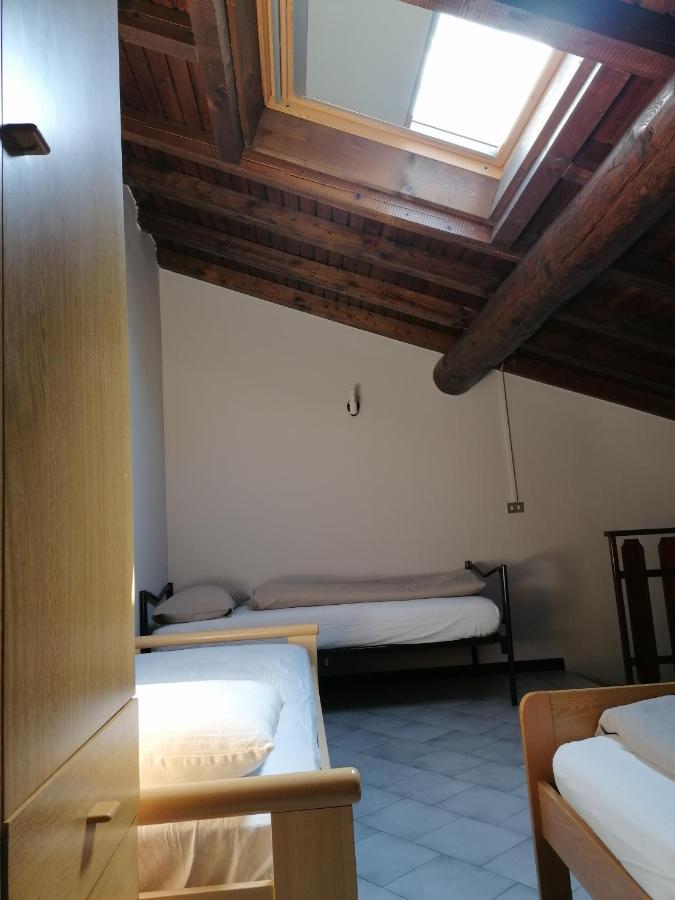 Casa Vacanze 'La Piazza' Villa Zone Екстериор снимка