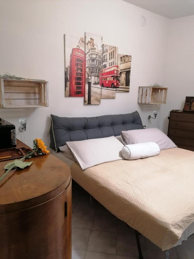 Casa Vacanze 'La Piazza' Villa Zone Екстериор снимка